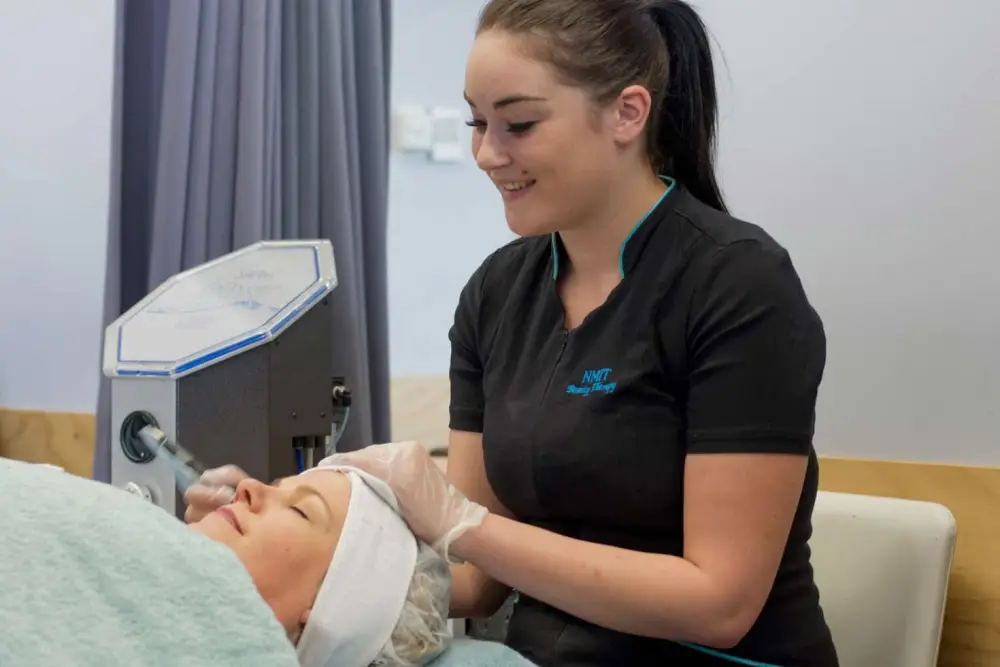 Beauty Therapy   2 Column 1470x980px