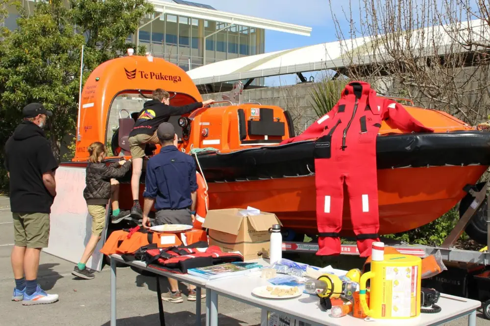 2025 Open Day Boat Medium 2 Column