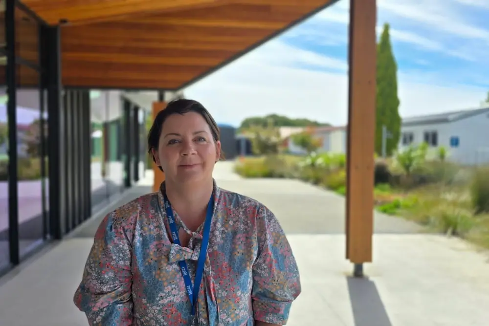 Nursing Hayley Keown Web Medium 1470x980px